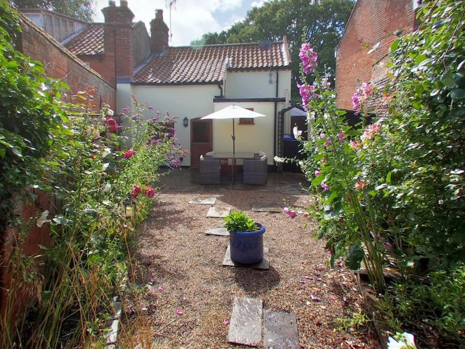 Rose Cottage, 2 Bedroom Cottage With Character, Near Southwold Wrentham Exterior photo